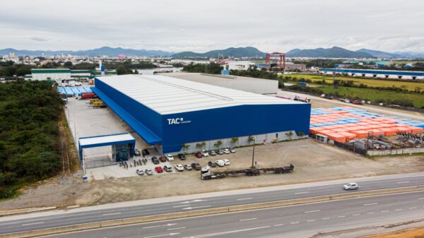 Armazém da TAC Corporation em Navegantes